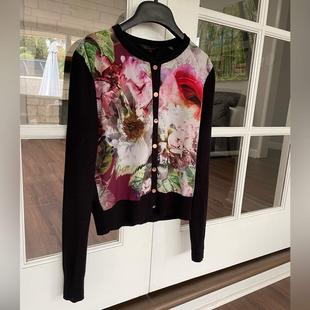 Ted Baker floral abstract cardigan sweater crewneck black